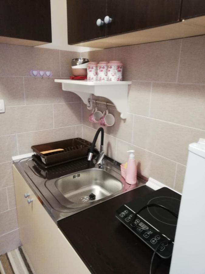 Studio Apartman Small Lili Popovaca ภายนอก รูปภาพ
